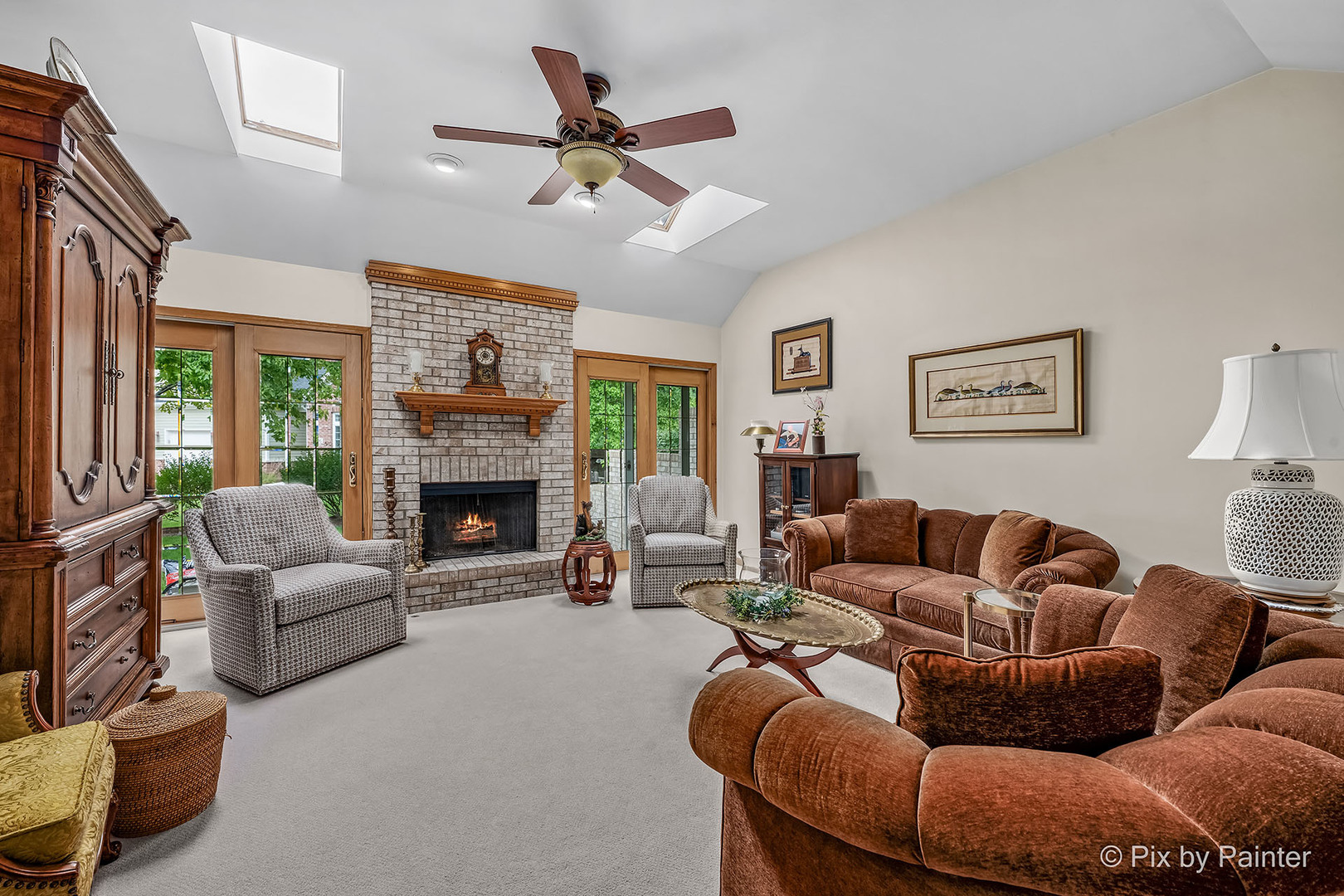 1093 First Street Property Photo 4