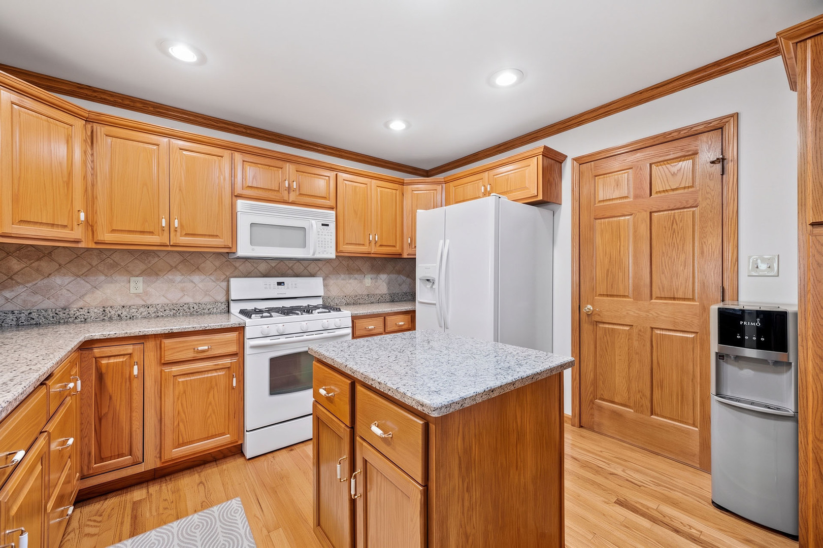 1093 First Street Property Photo 14