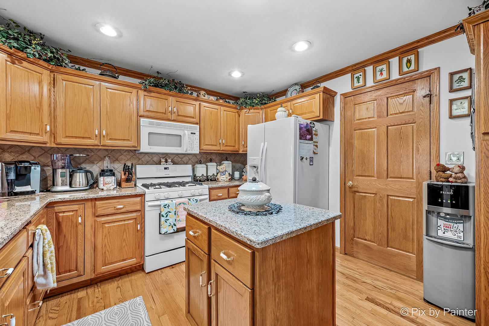 1093 First Street Property Photo 15