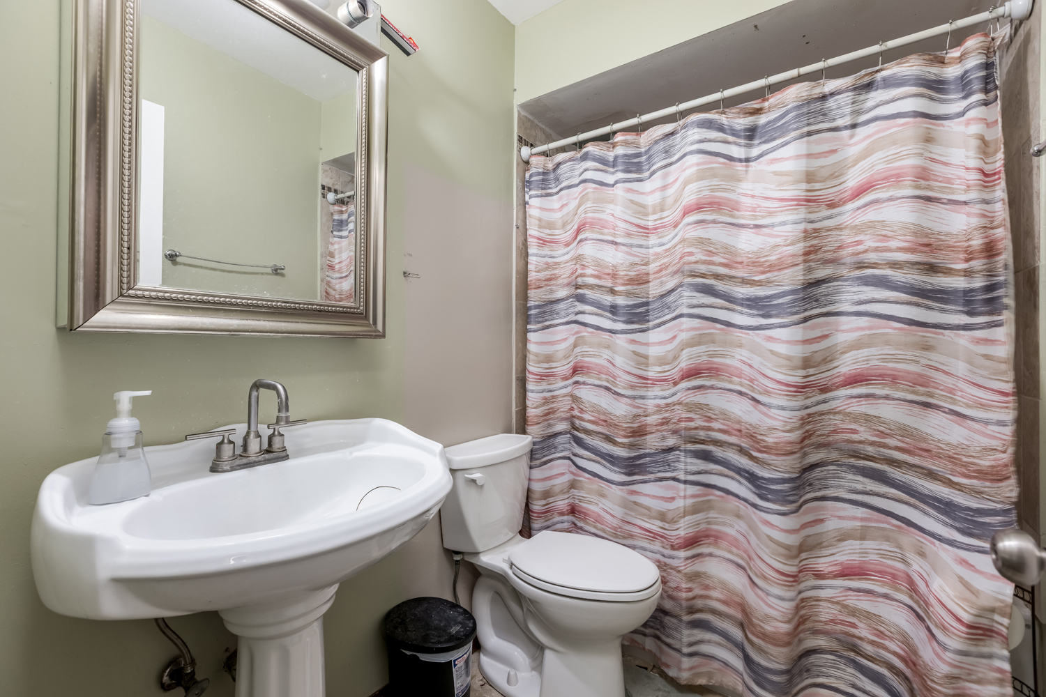 6126 N Francisco Avenue 1 Property Photo 10