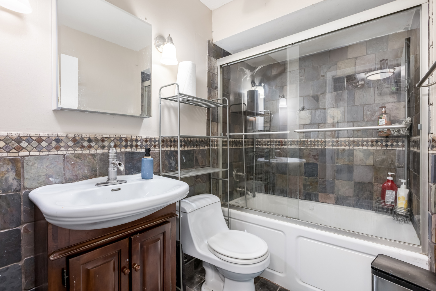 6126 N Francisco Avenue 1 Property Photo 20