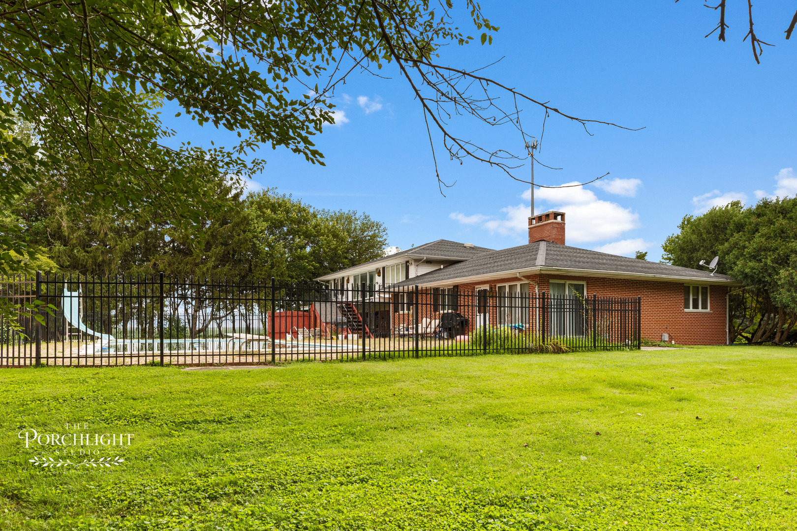 101 Countryside Lane Property Photo 3