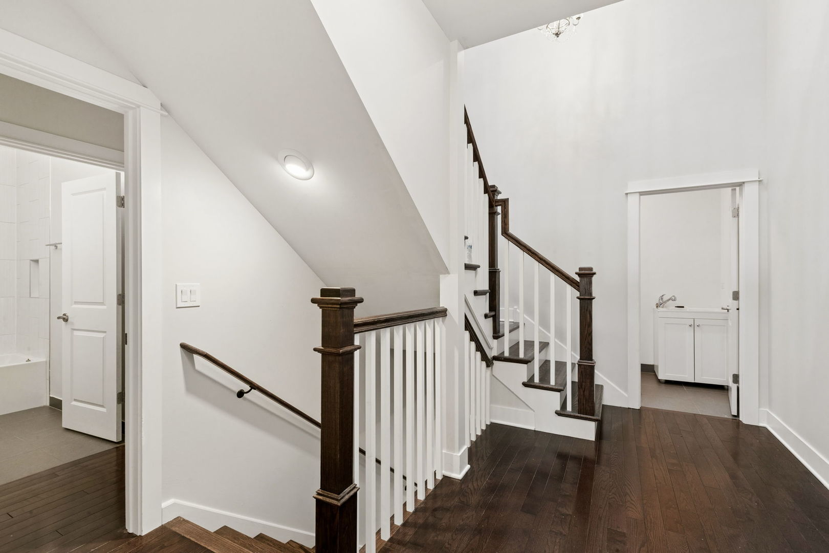 2412 Noyes Street Property Photo 25