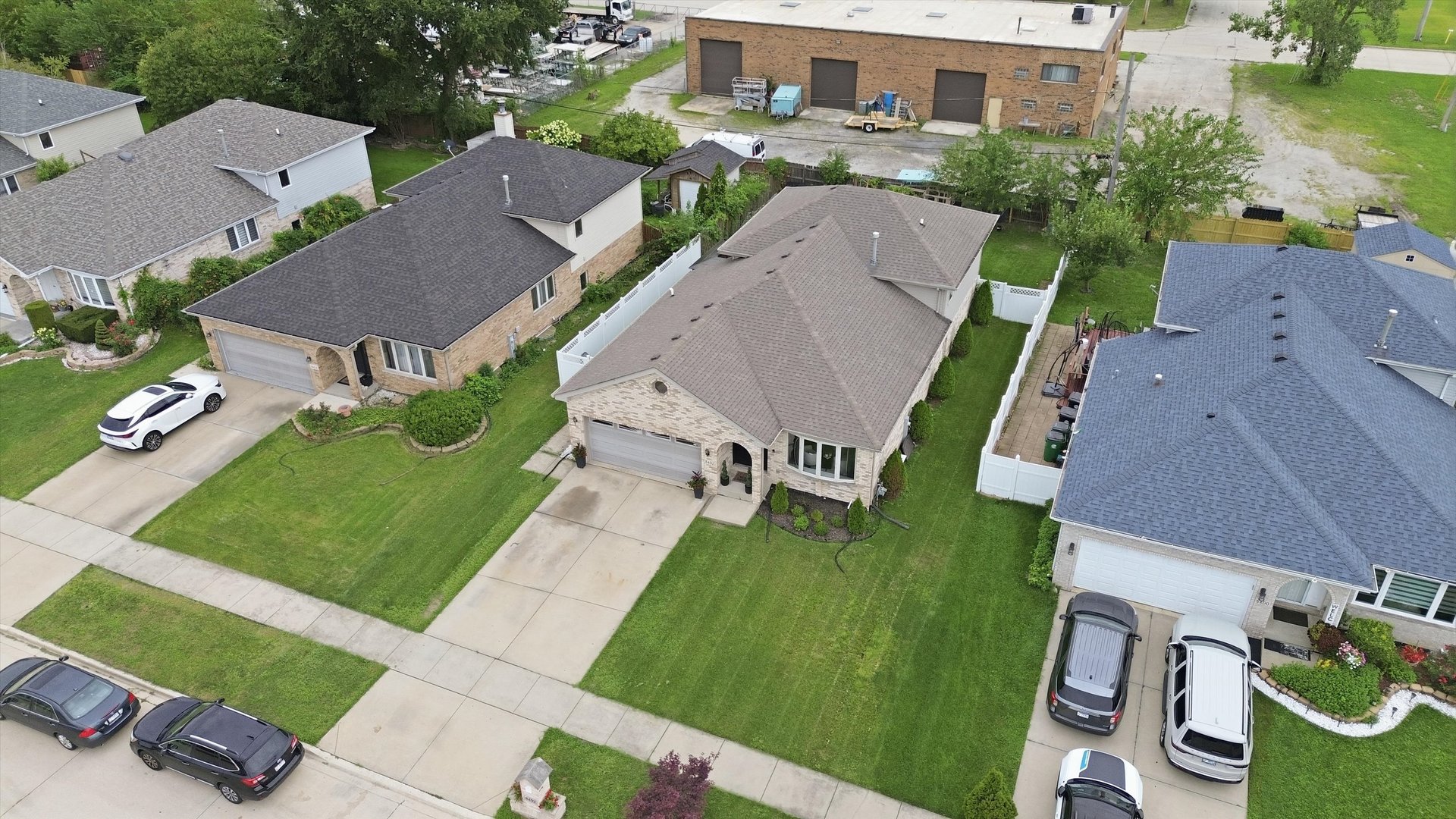 8402 S Thomas Avenue Property Photo 40