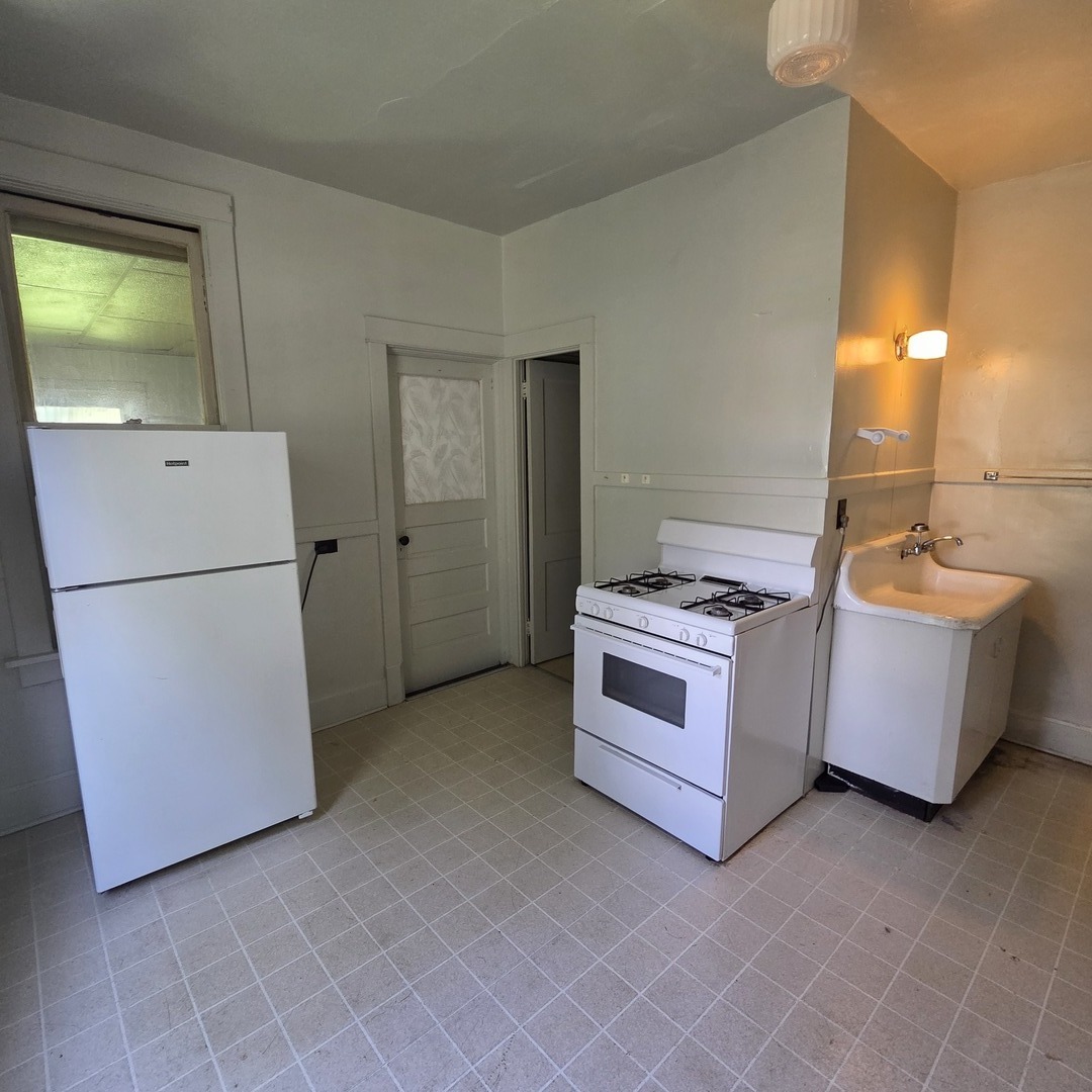 1712 W 7th Street Property Photo 11