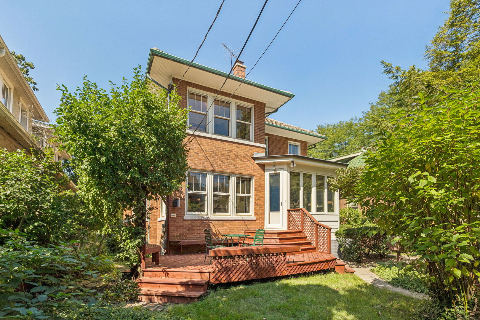 2677 Orrington Avenue Property Photo 43