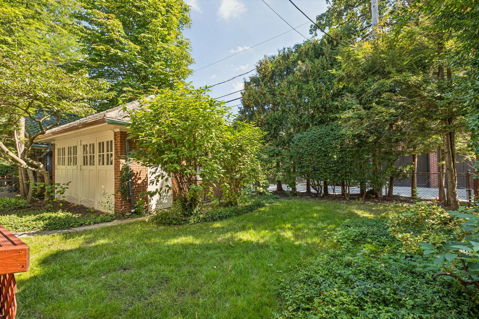 2677 Orrington Avenue Property Photo 46