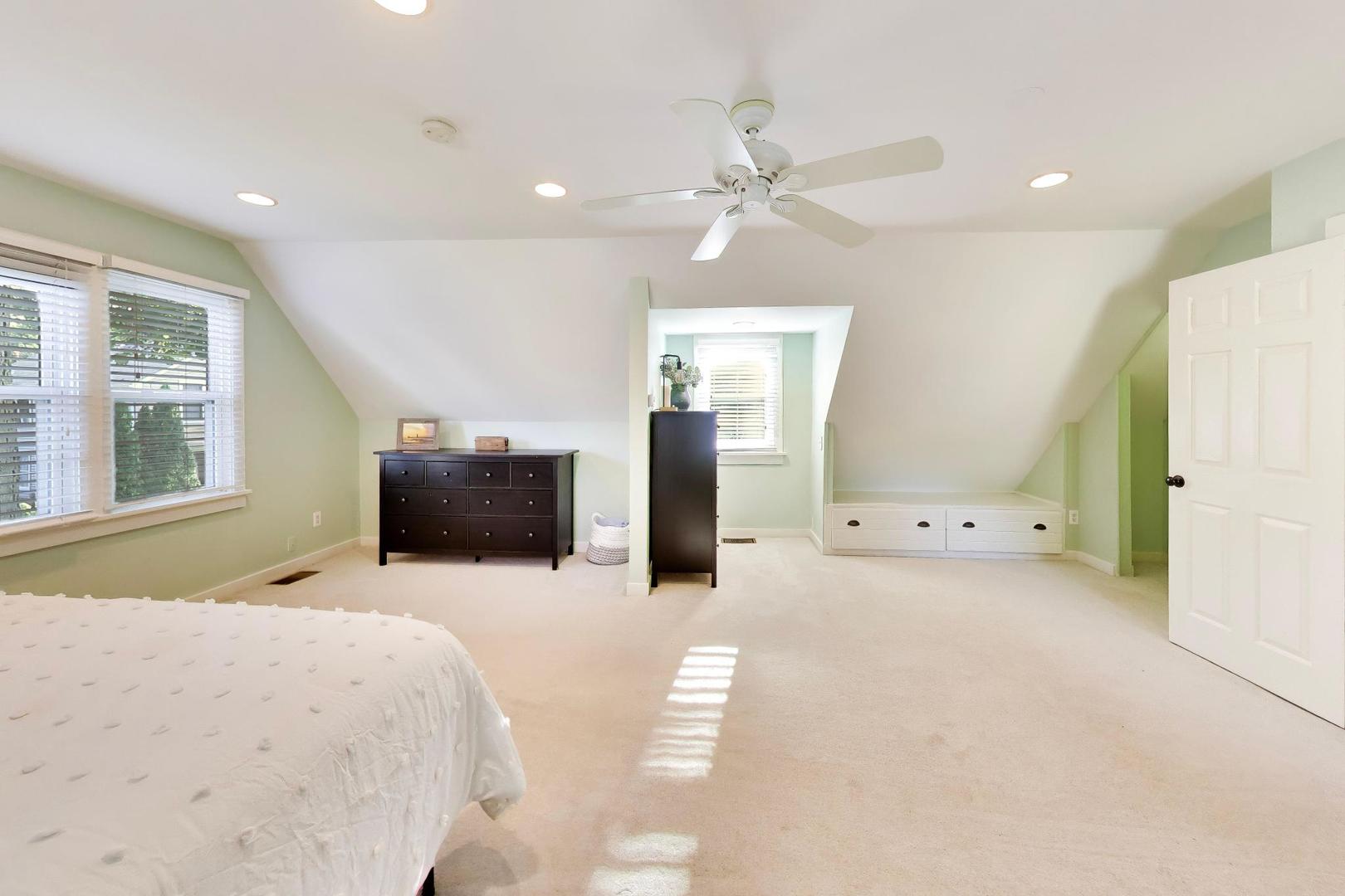 402 Park Street Property Photo 23