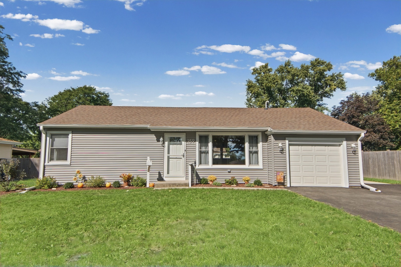 159 Oakview Drive Property Photo 2