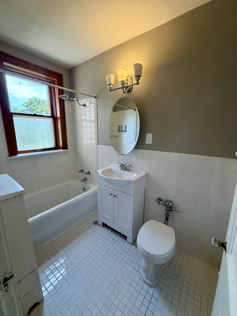 1216 Central Street 3w Property Photo 15