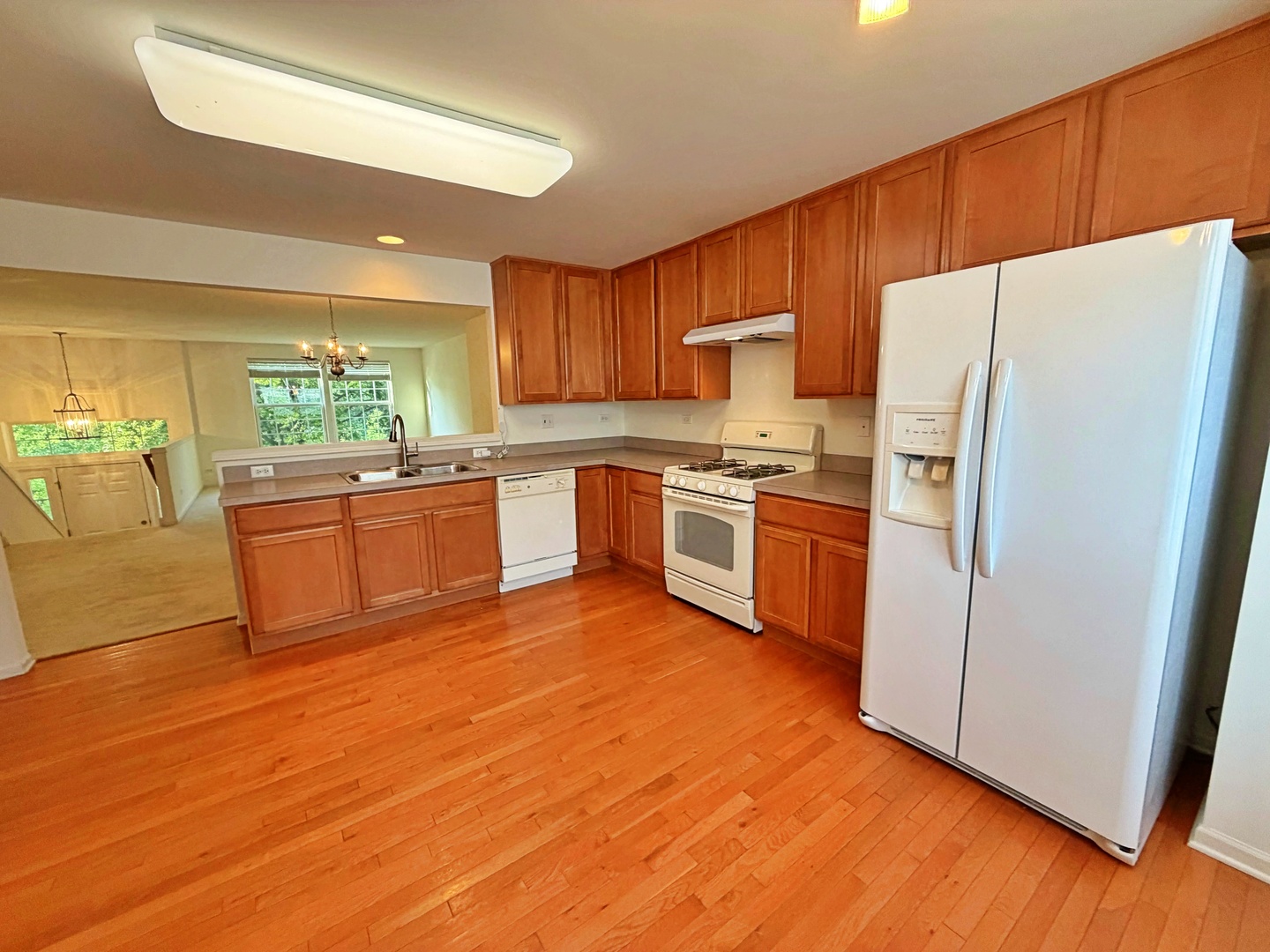 2438 Anna Way Property Photo 5