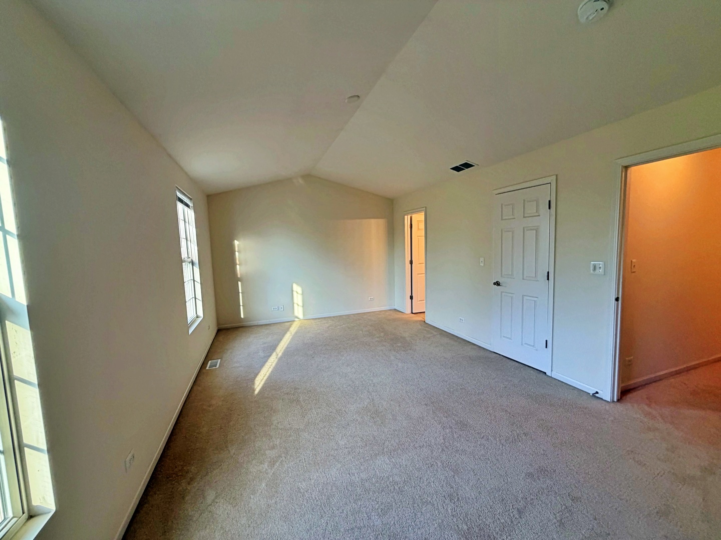 2438 Anna Way Property Photo 6