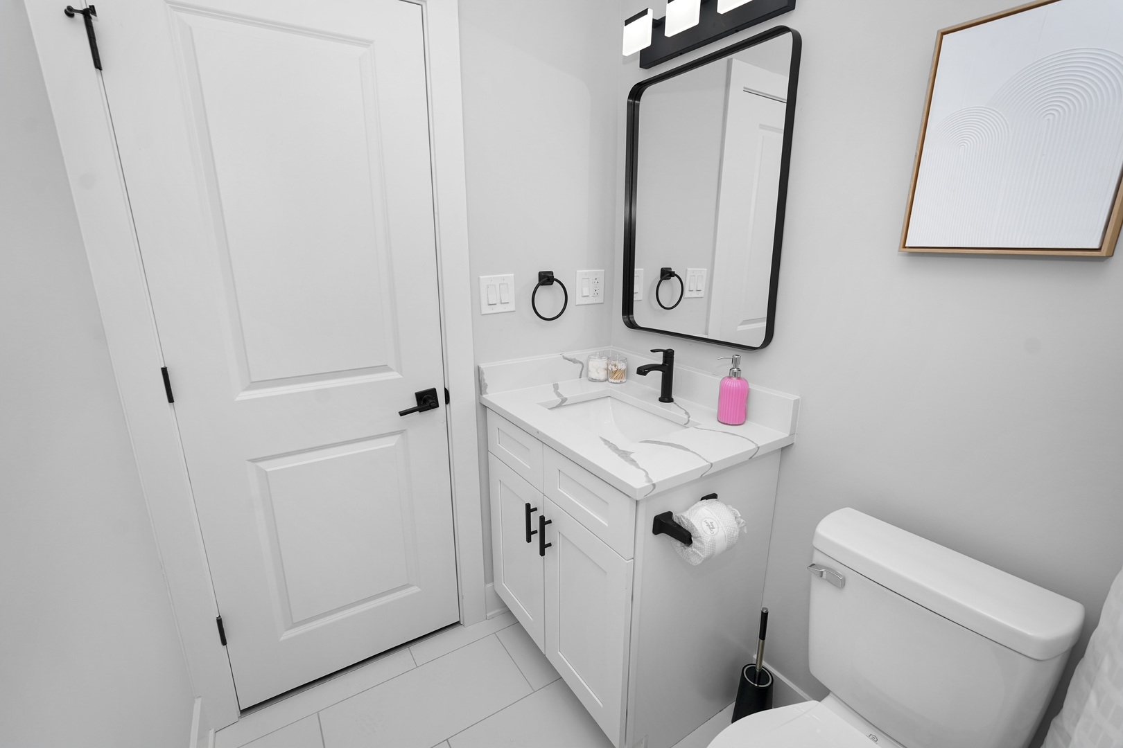 1358 S Fairfield Avenue 1 Property Photo 12