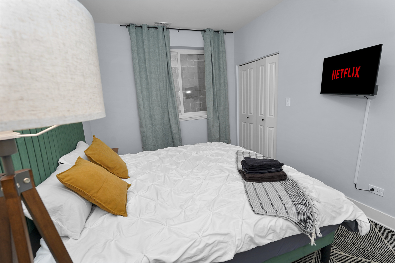 1358 S Fairfield Avenue 1 Property Photo 17