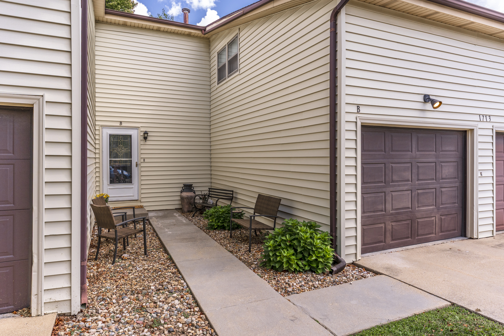 1713 King Drive B Property Photo 2