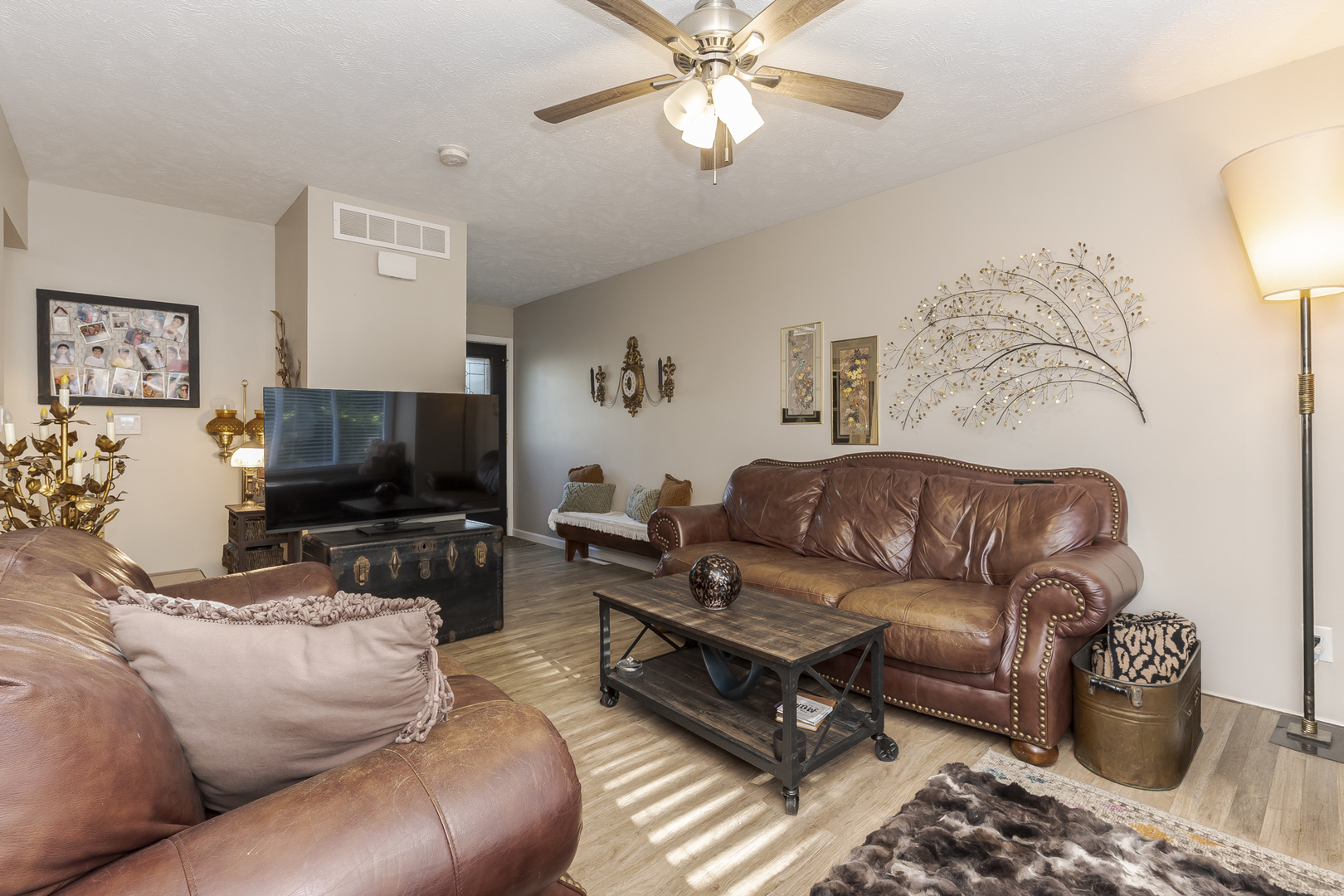1713 King Drive B Property Photo 8
