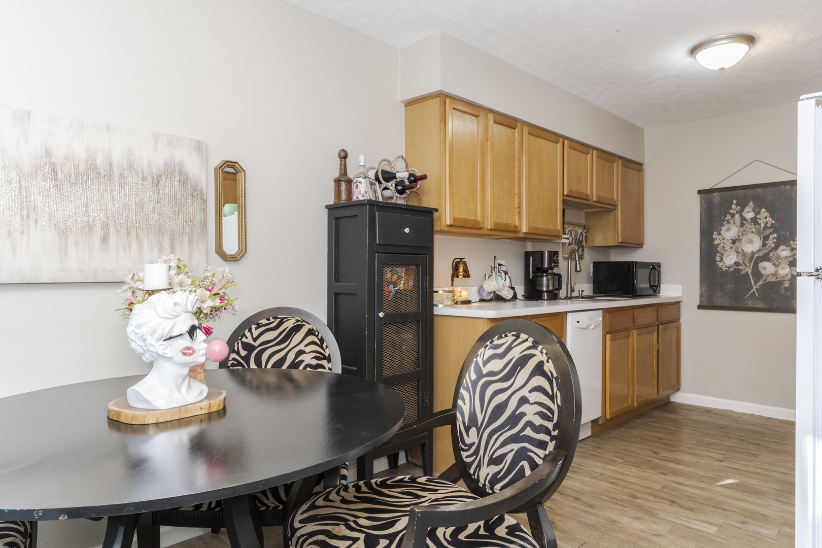 1713 King Drive B Property Photo 10