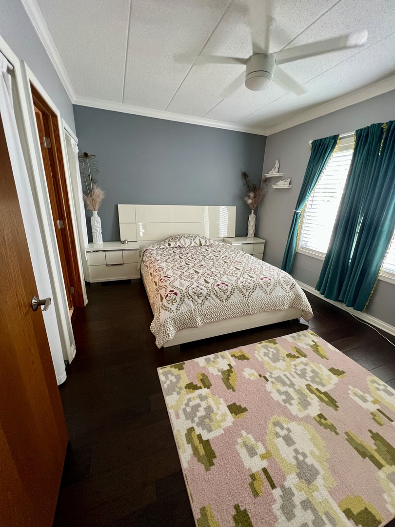 9410 S 77th Court 2e Property Photo 15