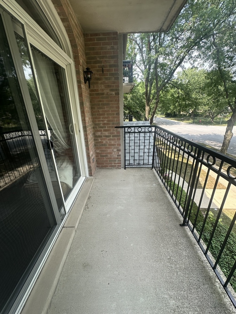 9410 S 77th Court 2e Property Photo 23