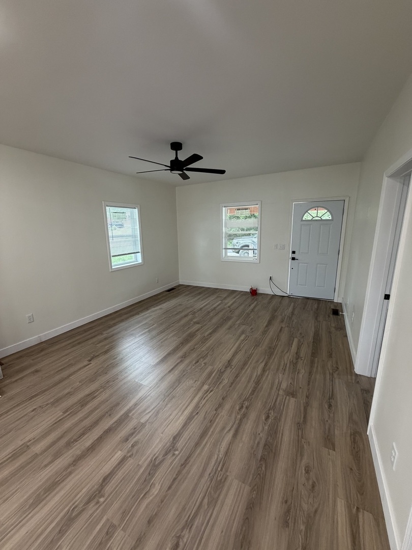 210 N East Street Property Photo 6