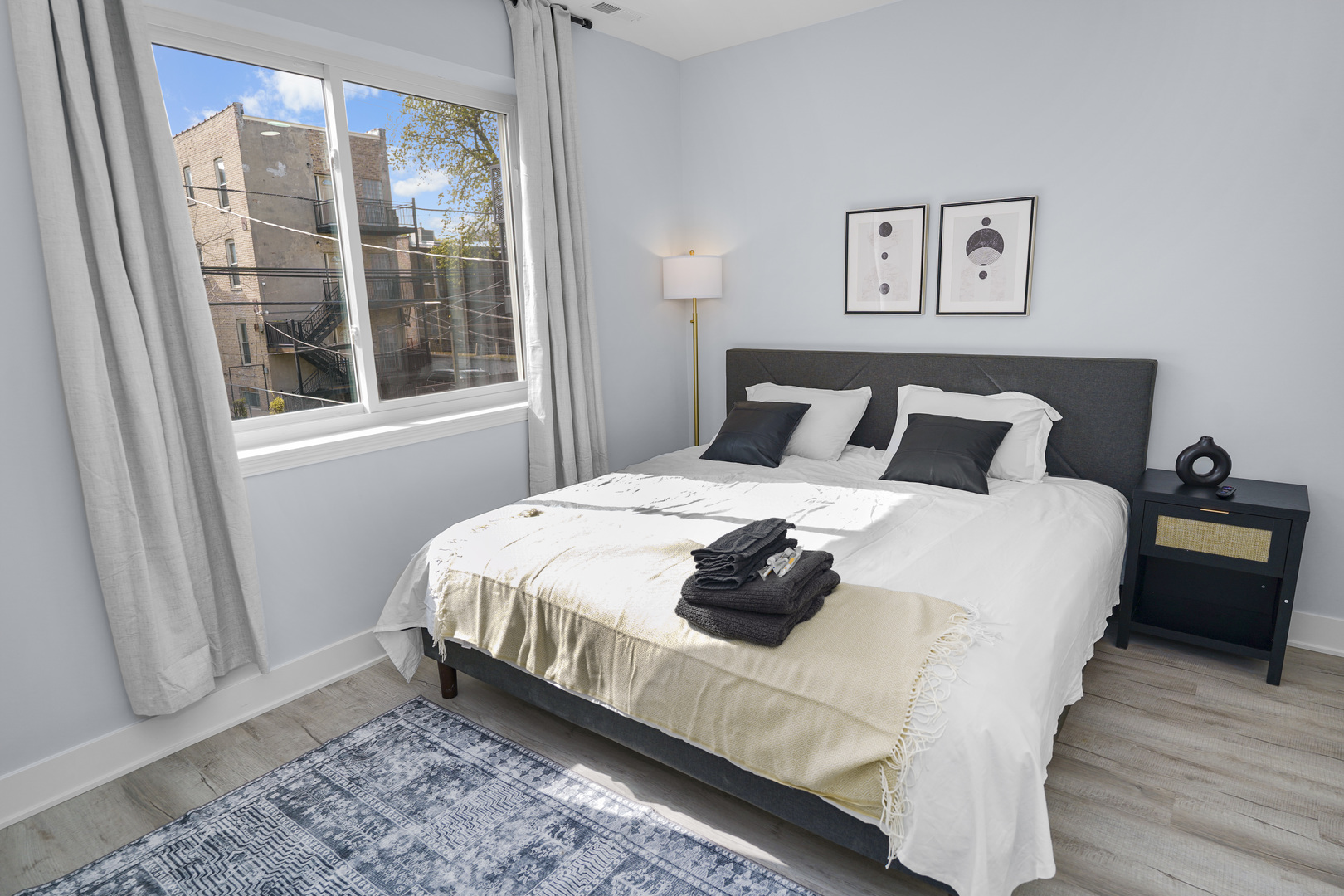 1358 S Fairfield Avenue 2 Property Photo 16
