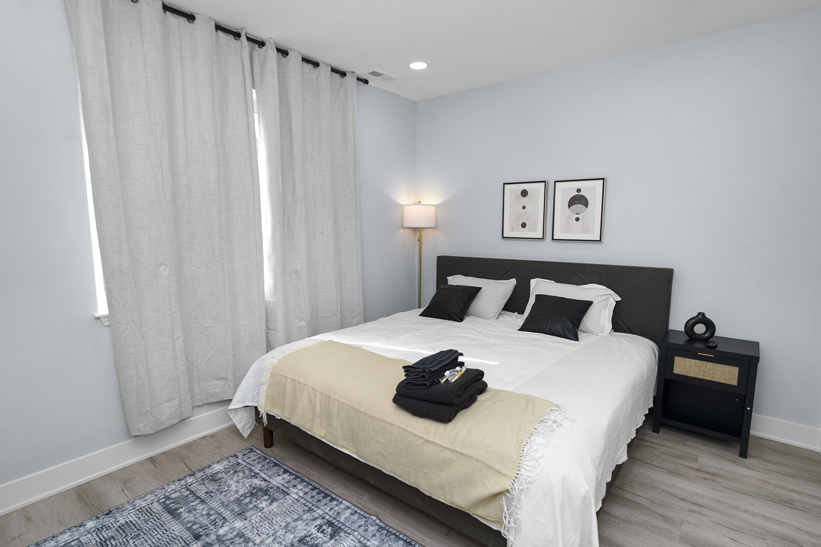 1358 S Fairfield Avenue 2 Property Photo 20