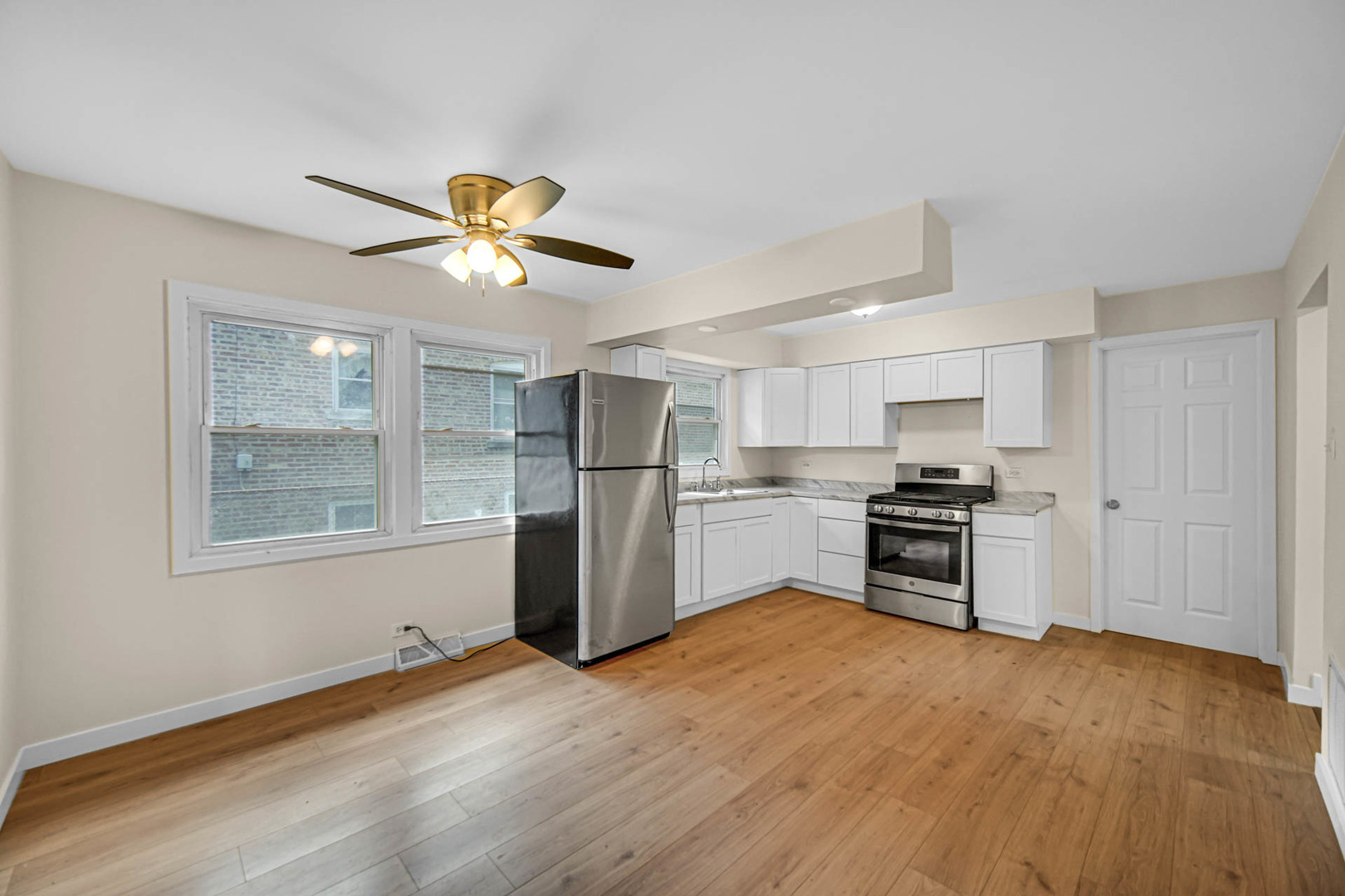 16801 Head Avenue Property Photo 9