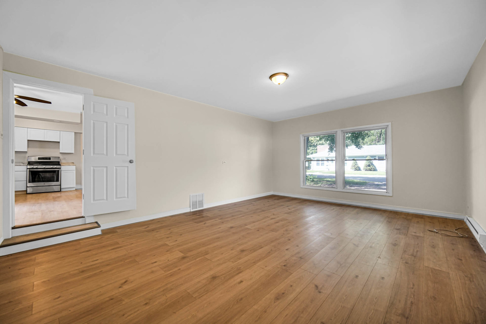 16801 Head Avenue Property Photo 10