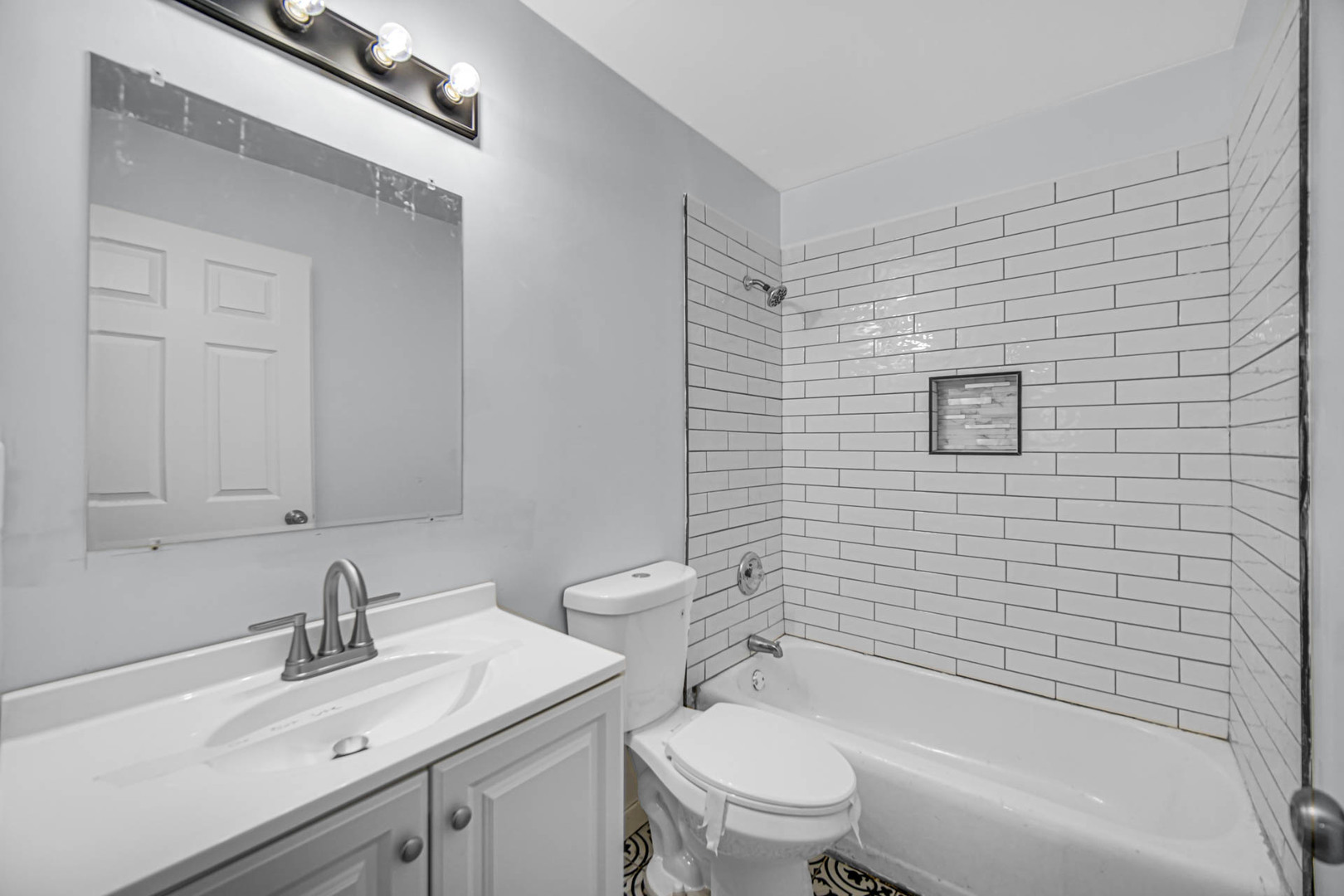 16801 Head Avenue Property Photo 18
