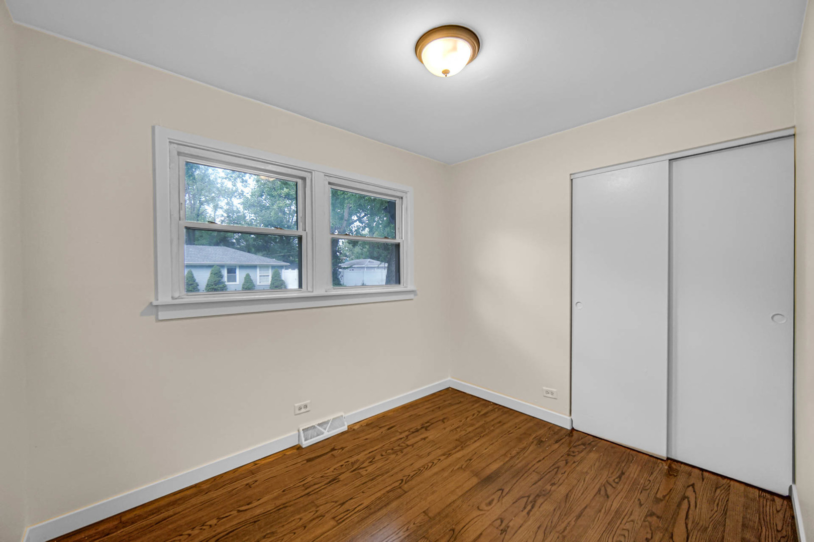 16801 Head Avenue Property Photo 19