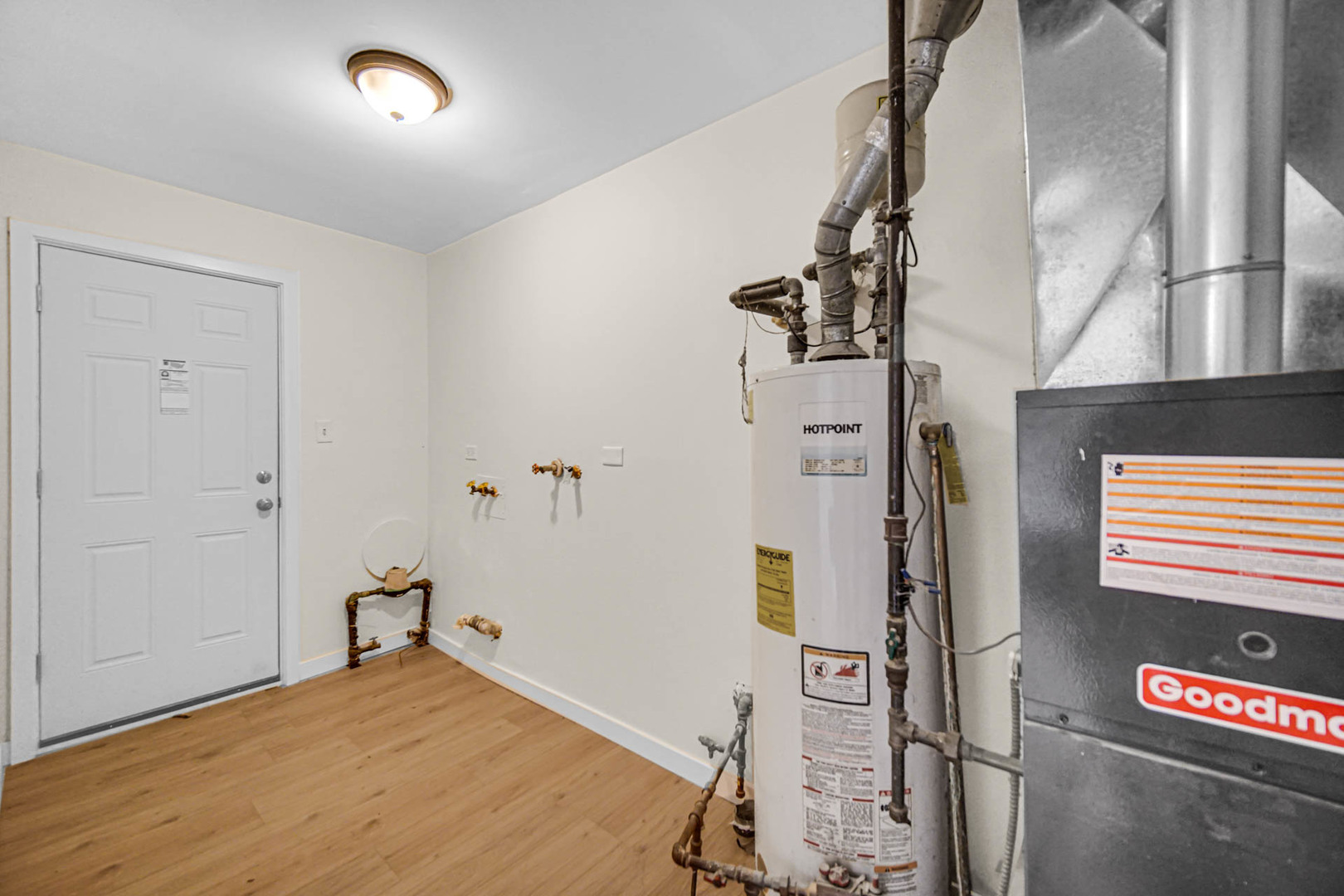16801 Head Avenue Property Photo 21