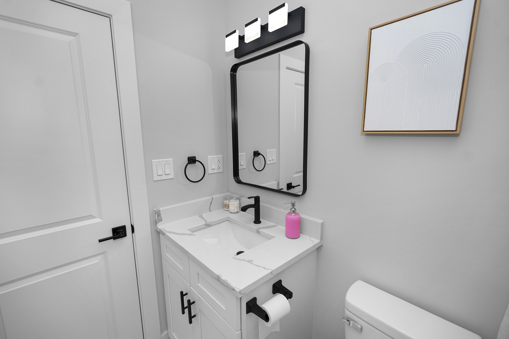 1358 S Fairfield Avenue 3 Property Photo 14