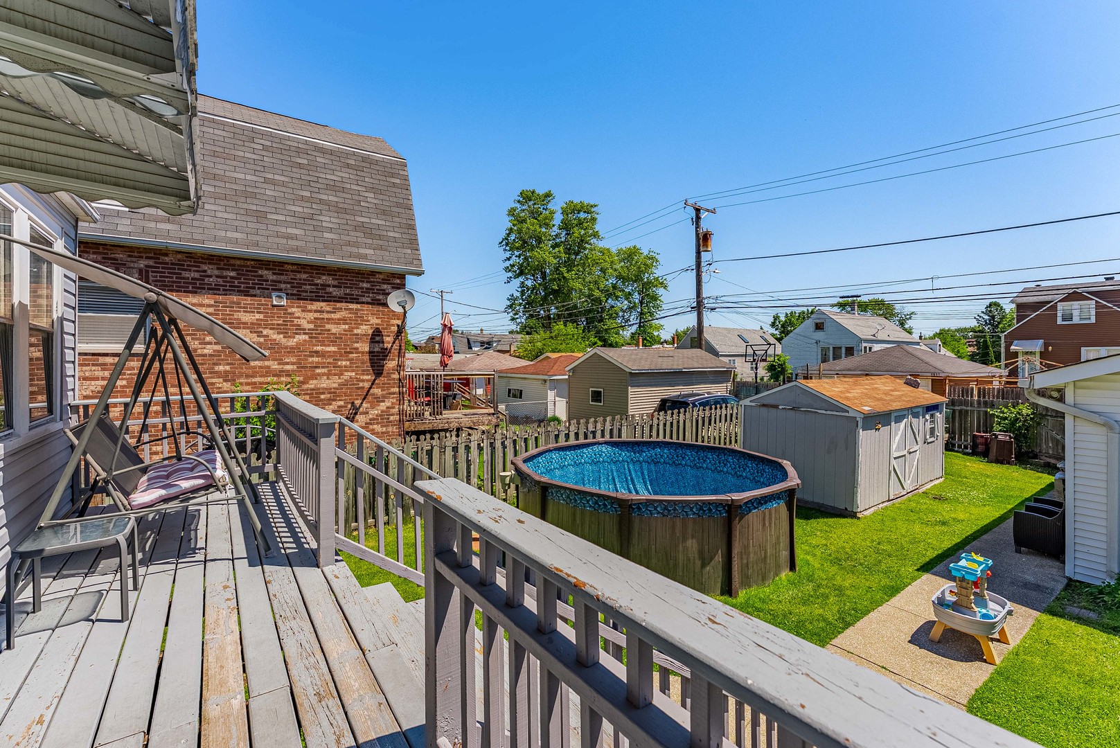 1513 Clarence Avenue Property Photo 8