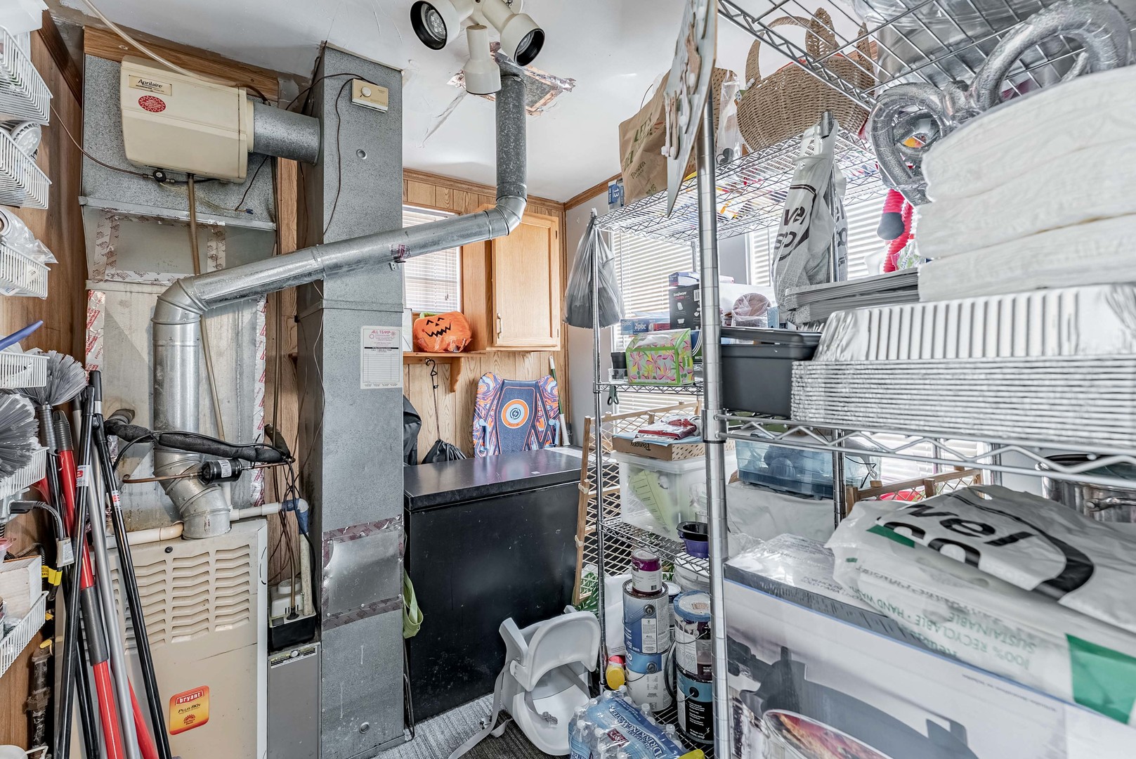 1513 Clarence Avenue Property Photo 15