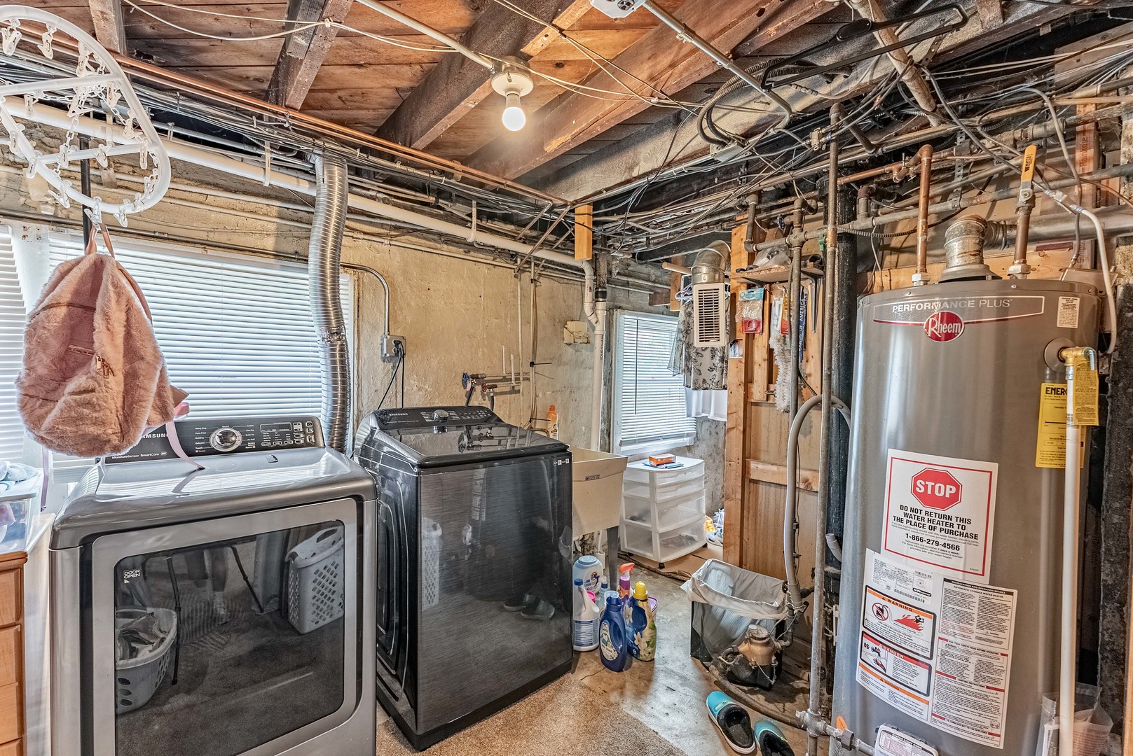 1513 Clarence Avenue Property Photo 21