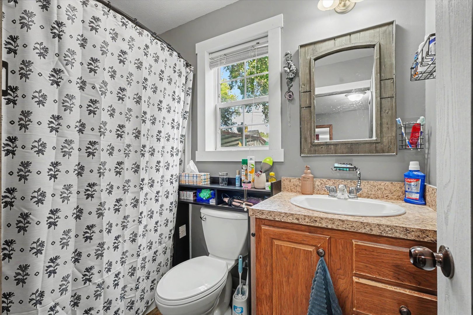 105 W High Street Property Photo 23