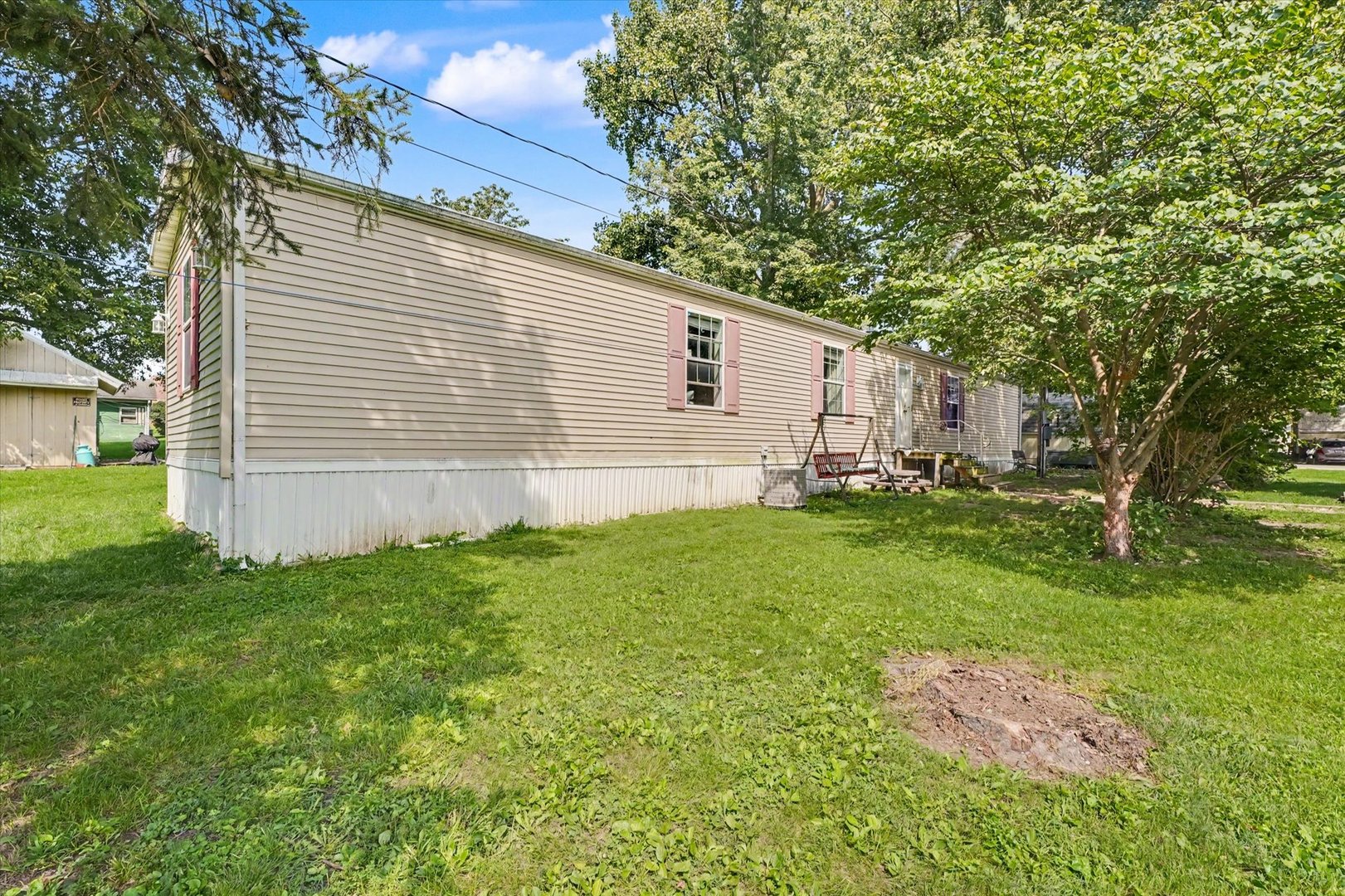 105 W High Street Property Photo 30