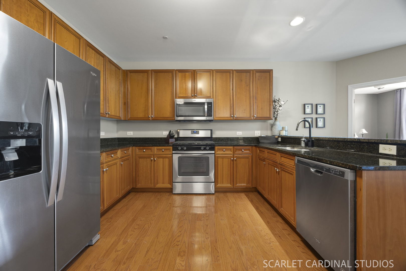 140 S River Street 204 Property Photo 8