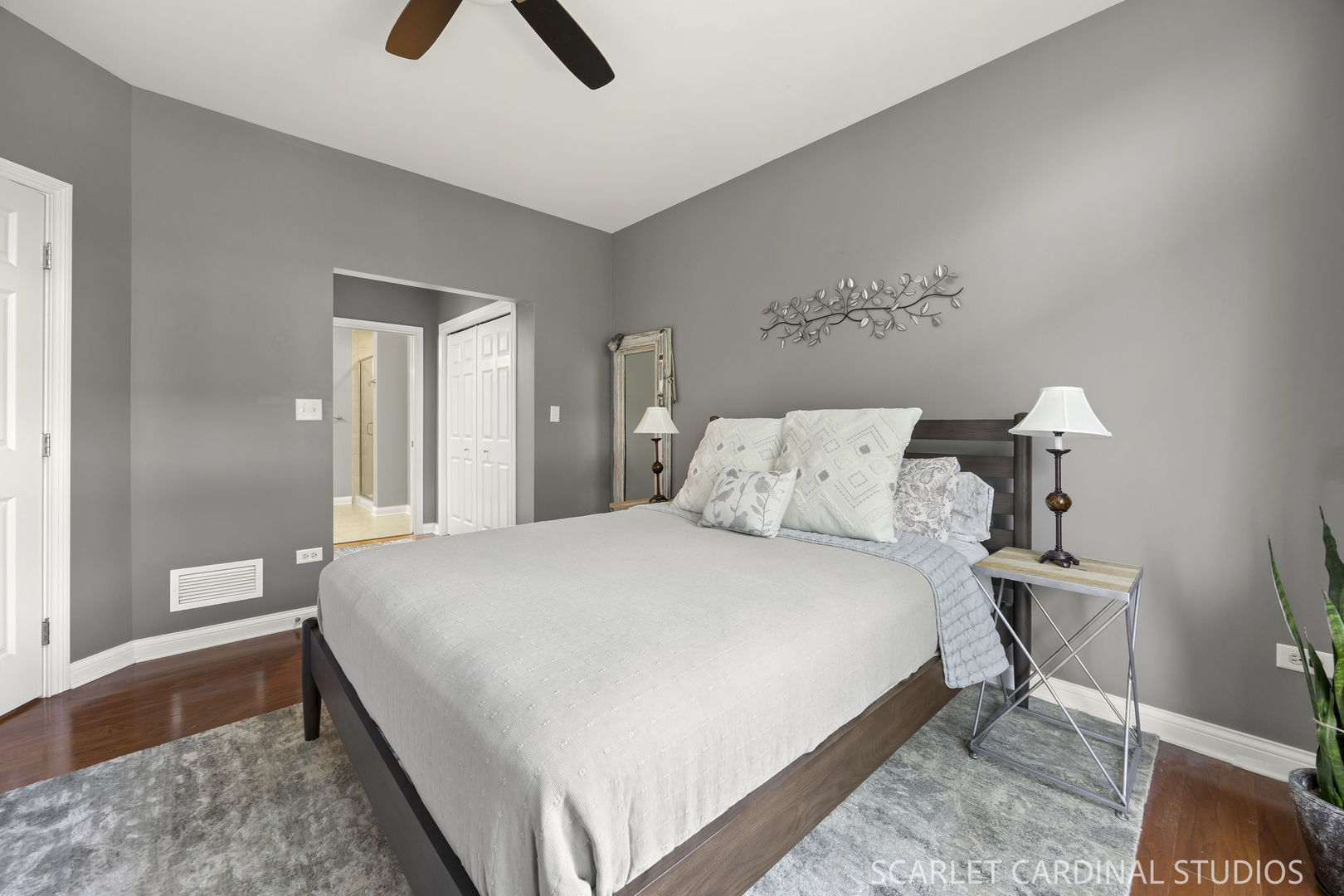 140 S River Street 204 Property Photo 13