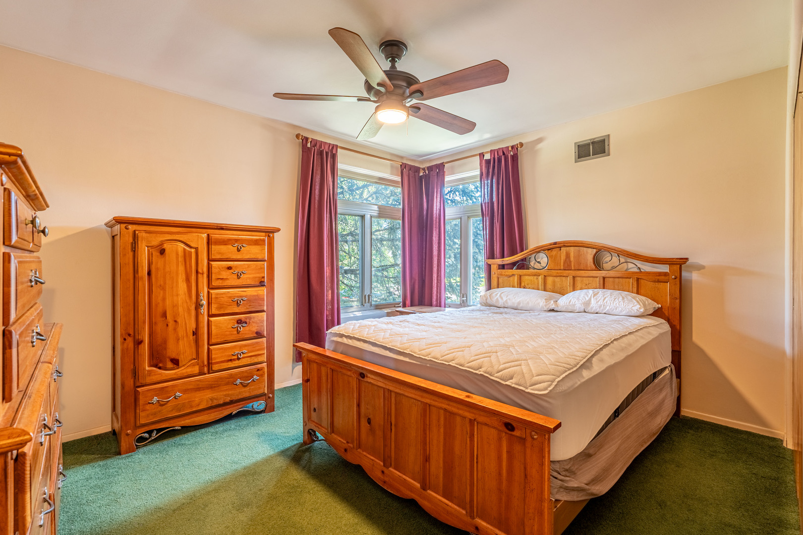1952 Manchester Avenue Property Photo 9