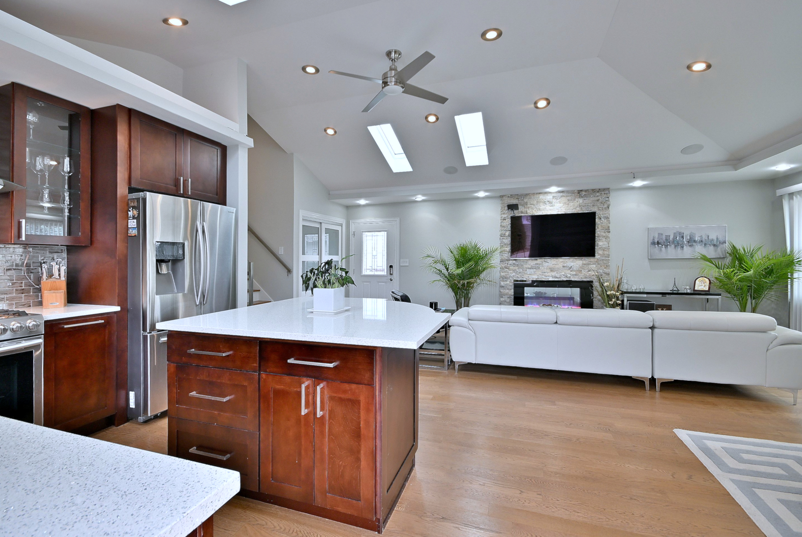 575 Bedford Lane Property Photo 15
