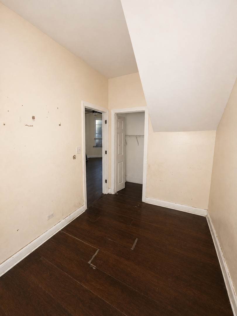 6018 S Eberhart Avenue Property Photo 13