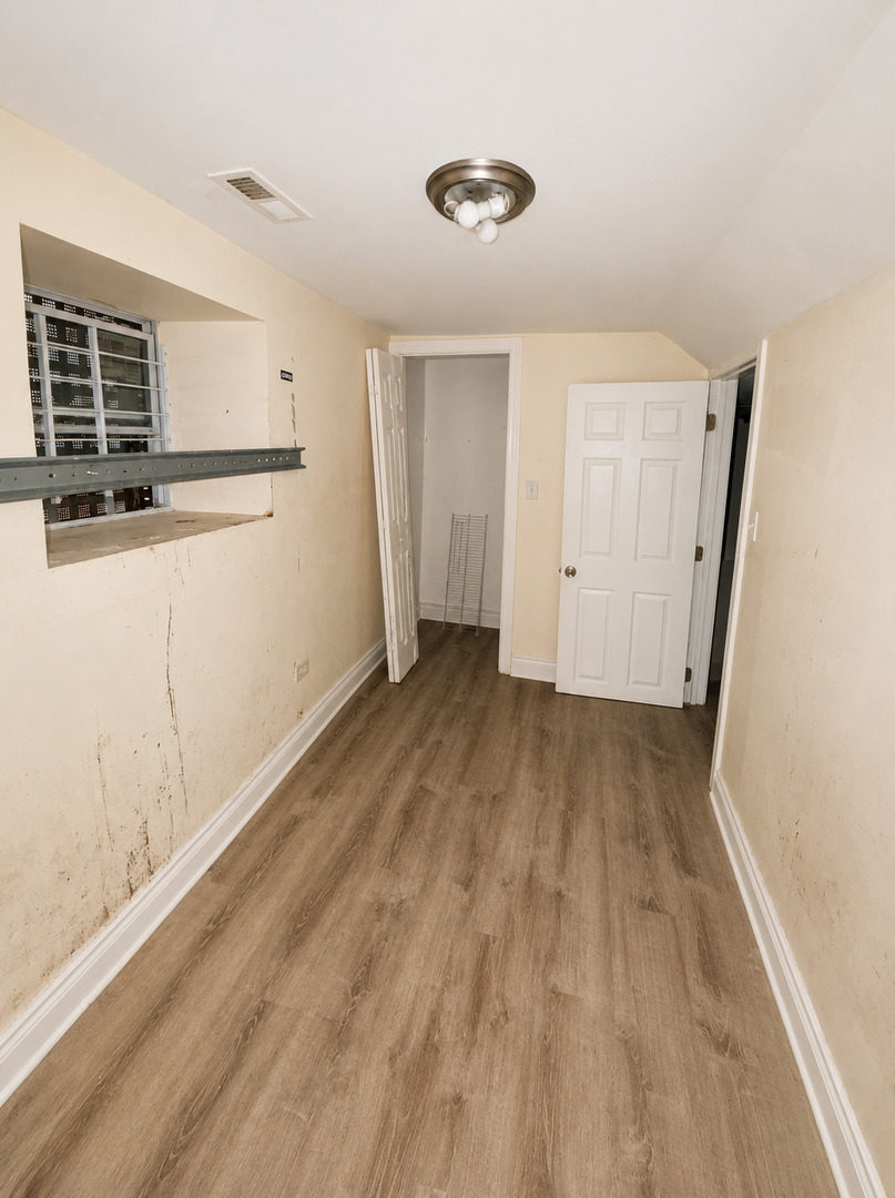 6018 S Eberhart Avenue Property Photo 19