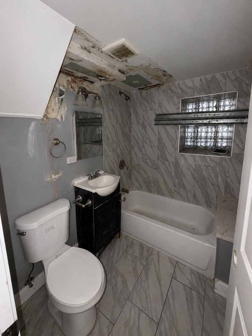 6018 S Eberhart Avenue Property Photo 21