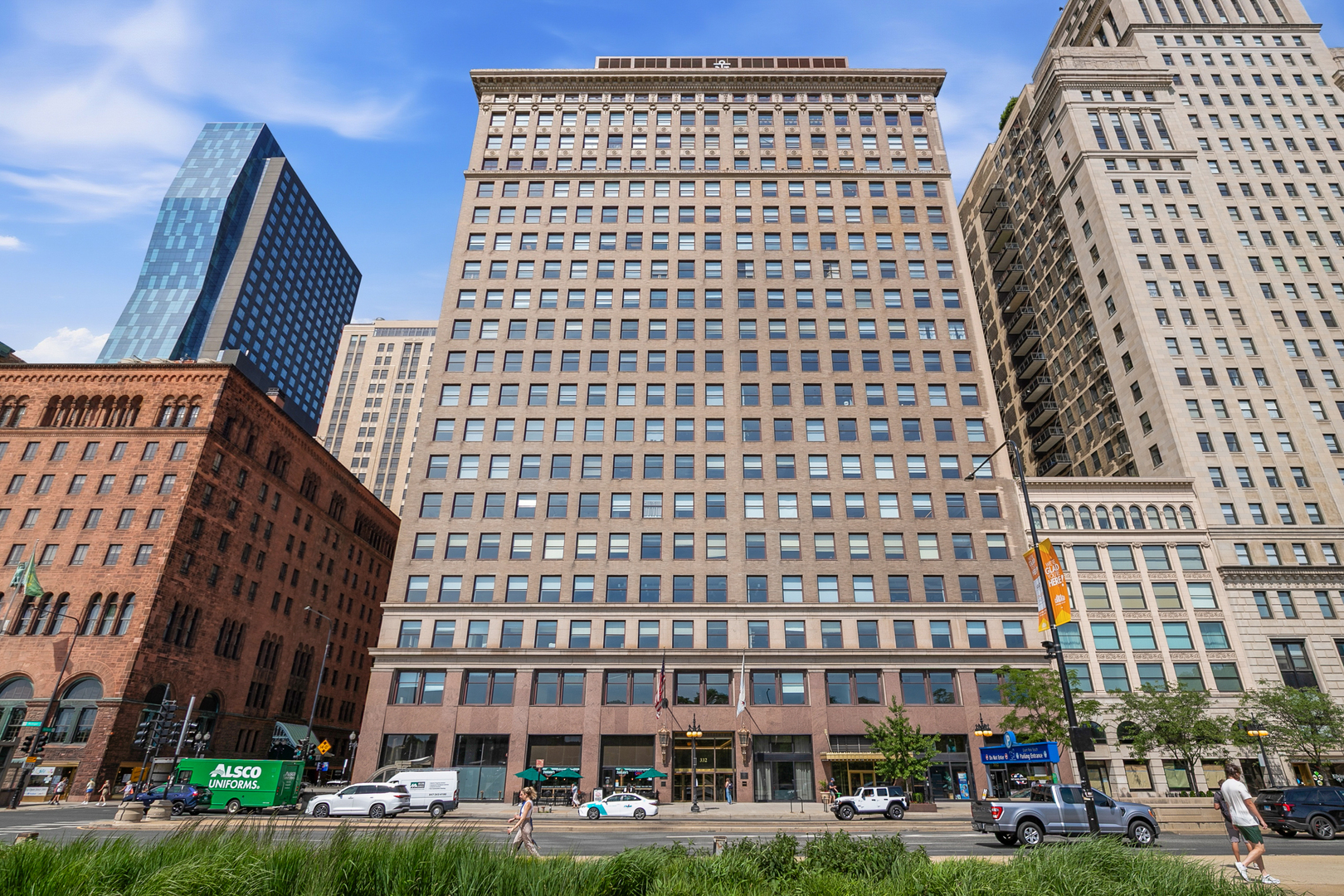 330 S MICHIGAN Avenue 1601