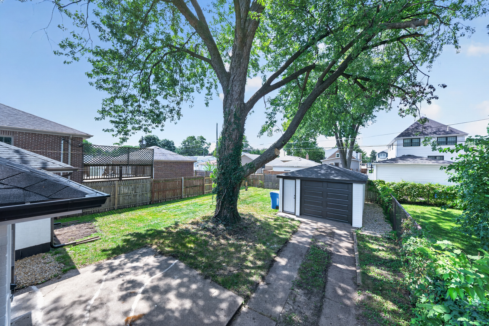 10322 S Millard Avenue Property Photo 18