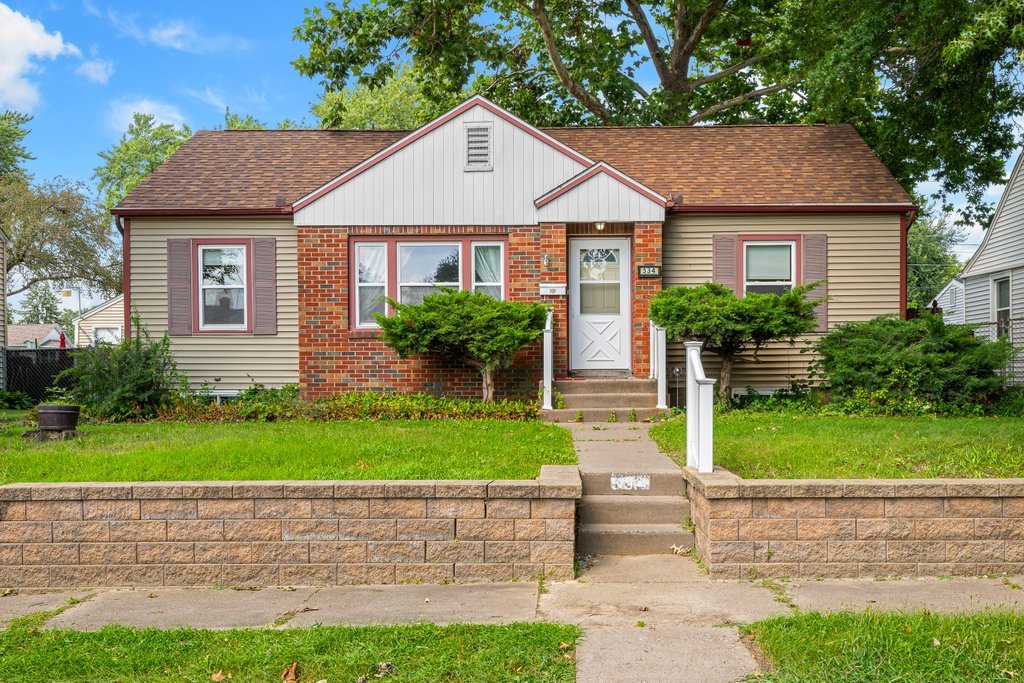 534 W 29th Street Property Photo 1