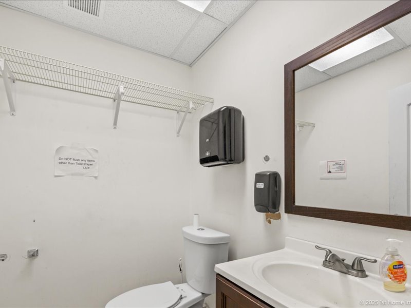 8206 S Stony Island Avenue Property Photo 6