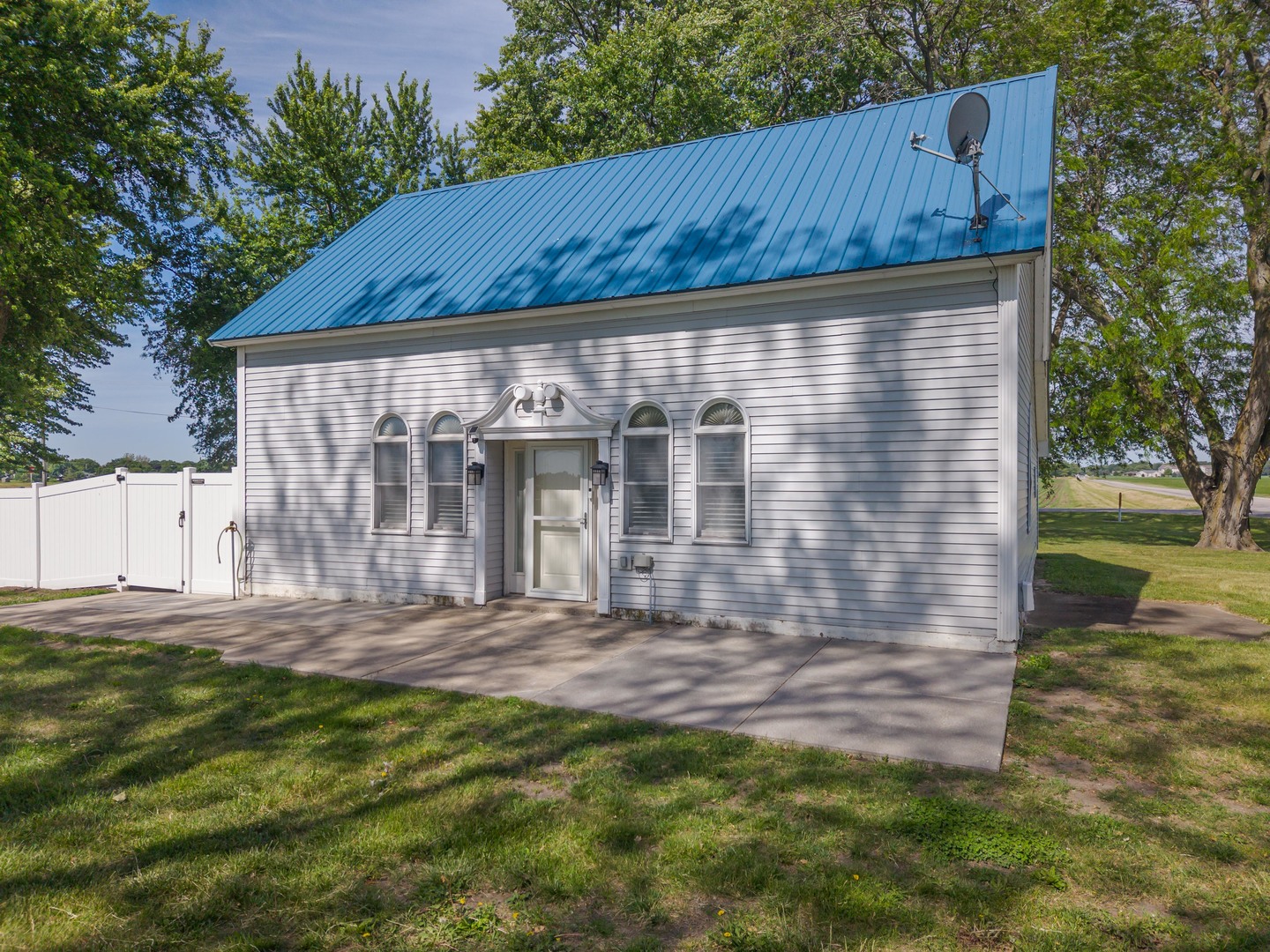 17964 N 1750 East Road Property Photo 2