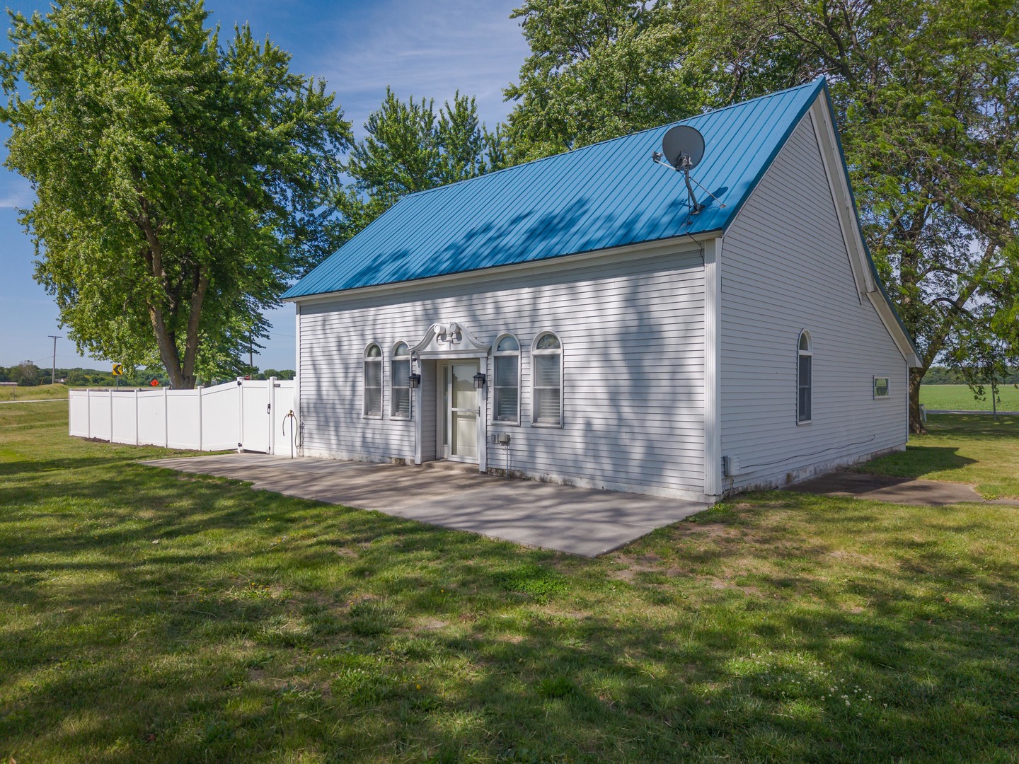 17964 N 1750 East Road Property Photo 3